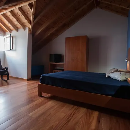 Pico Da Saudade Prainha (Sao Roque do Pico)