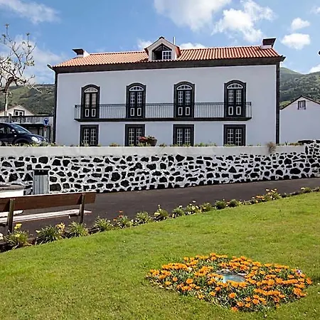 Pico Da Saudade Prainha (Sao Roque do Pico)