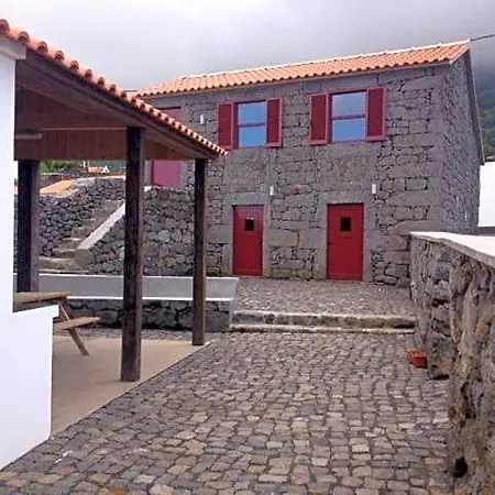 Pico Da Saudade Bed & Breakfast 3*
