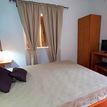 Bed & Breakfast Pico Da Saudade 3*