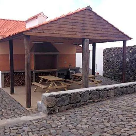 Pico Da Saudade Prainha (Sao Roque do Pico)